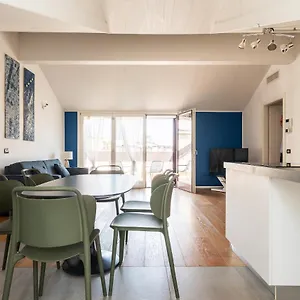 easyhomes-brera-luxury-suites.italymilanhotels.net/